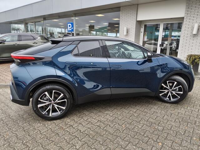 Toyota C-HR 1.8 Hybrid 140 First Edition | Navi | Sensoren v/a | El. Achterk