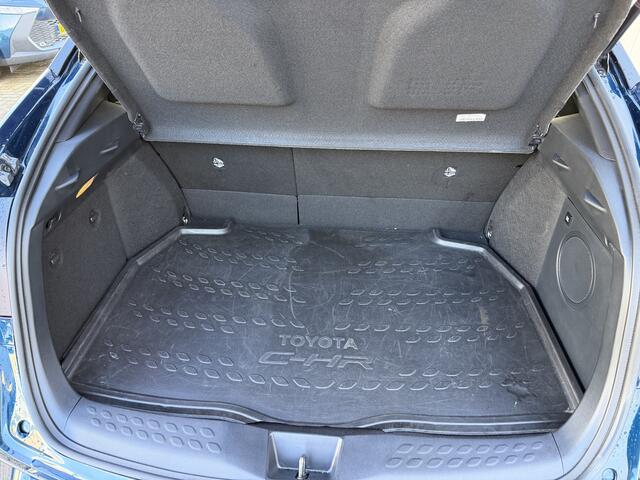 Toyota C-HR 2.0 Hybrid Executive NL Auto Trekhaak Stoel Stuur Verwarming Carplay BSM PDC Dealer Onderhouden
