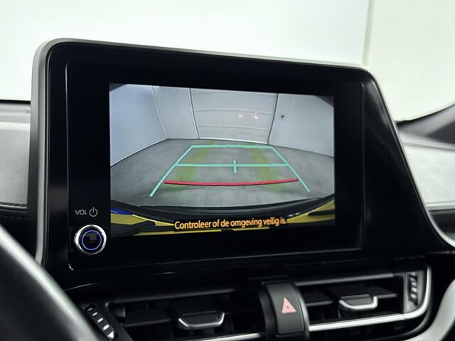 Toyota C-HR 2.0 Hybrid Executive Carplay | LMV 18'' | Stuur Verwarming! | Leder/Stof Bekleding+Stoelverwarming | Automatisch Inparkeren |