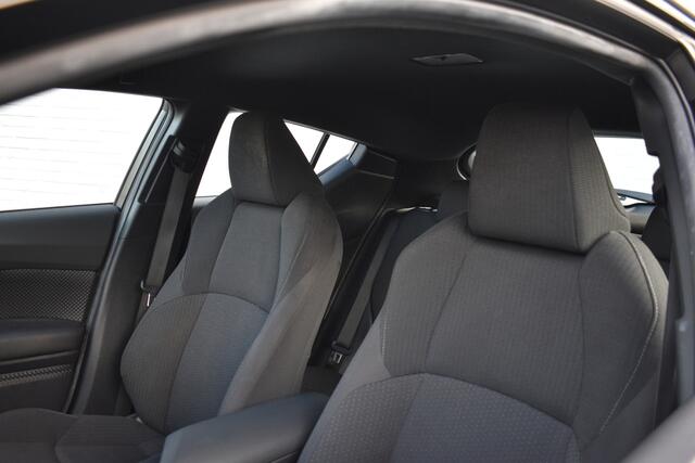 Toyota C-HR 1.8 Hybrid Dynamic Limeted Automaat 122pk | Cruise control | Trekhaak | Achteruitrijcamera | Dealer onderhouden |