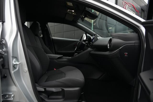 Toyota C-HR 2.0 Plug-in Hybrid 220 Dynamic 223pk Stoelverwarming/Camera/AppleCarplay