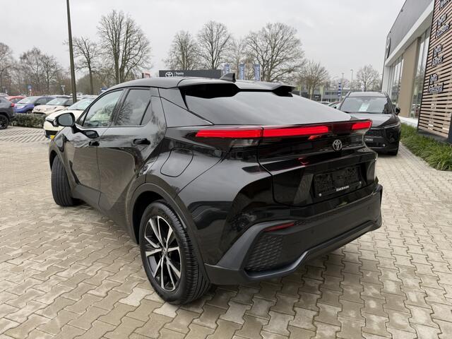 Toyota C-HR 1.8 Hybr 140 First | Stuur/stoel verwarm | Elek. achterklep | PD