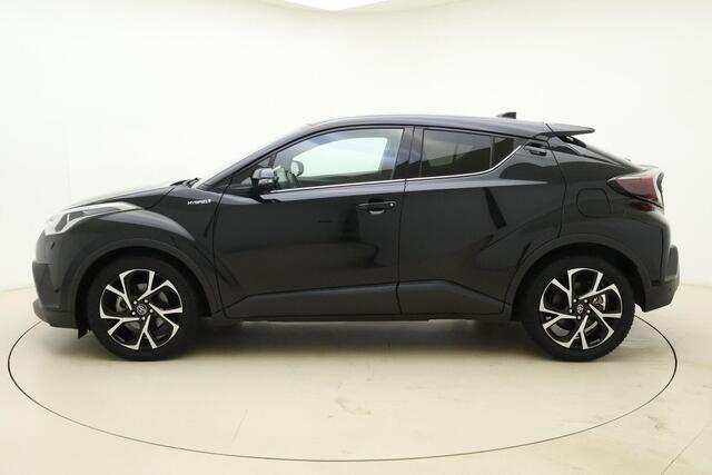 Toyota C-HR 1.8 Hybrid Executive | Navigatie | Climate Control | Stoelverwarming | Verwarmde voorruit | Verwarmd stuurwiel | Afneembare trekhaak | Camera | Keyless Entry & Start | Lederen bekleding