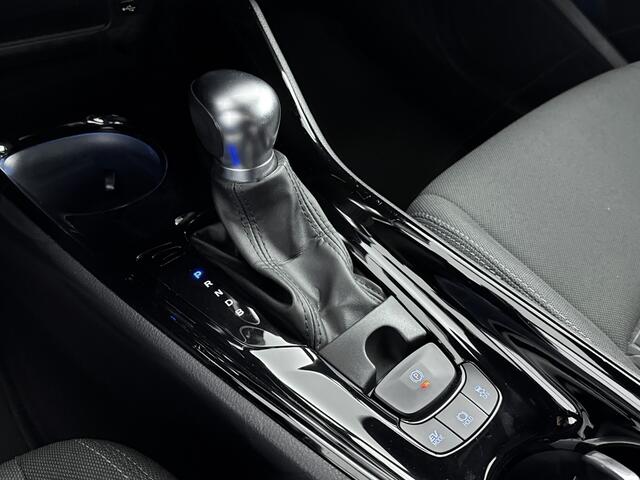 Toyota C-HR 1.8 Hybrid Dynamic | Dodehoek Detectors | Stoelverwarming |