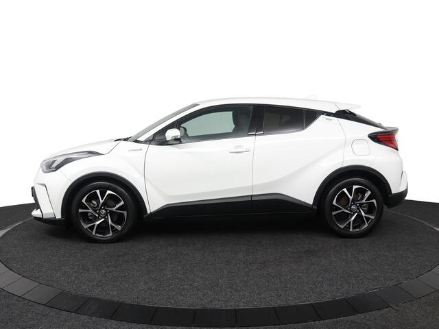 Toyota C-HR 1.8 Hybrid First Edition | Apple Carplay/Android Auto | Parkeer sensoren | Navigatie | Stoelverwarming |