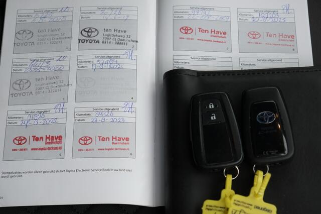 Toyota C-HR 1.8 Hybrid Premium Automaat | Verwarmbaar stuurwiel | JBL Premiu