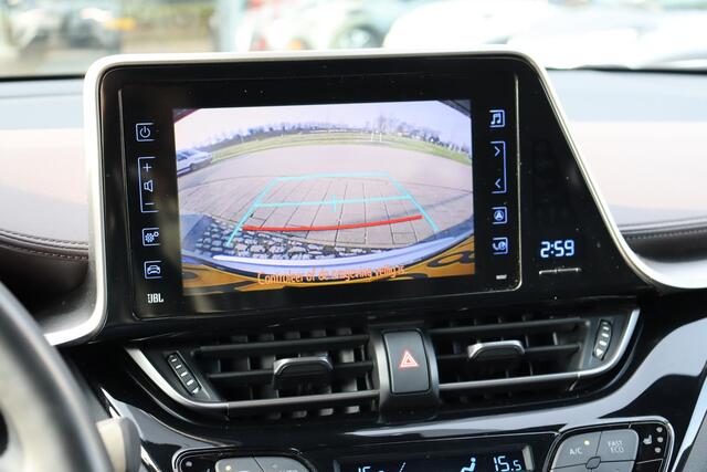 Toyota C-HR 1.8 Hybrid Premium, Trekhaak, BSM, JBL, Stoelverwarming, Stuurverwarming, Parkeersensoren.