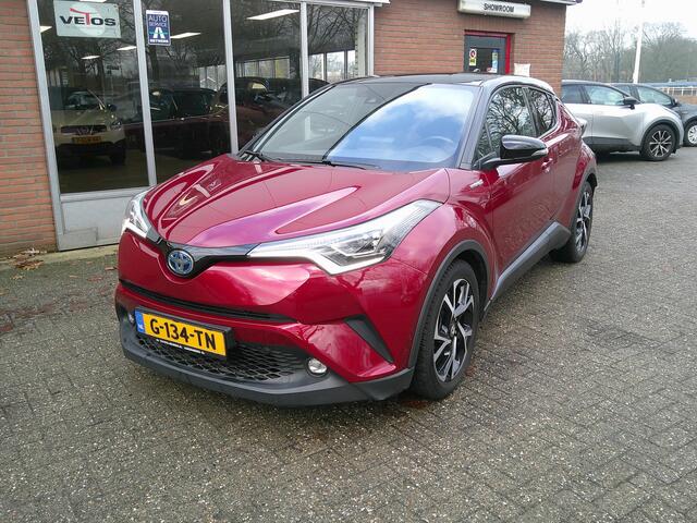 Toyota C-HR 1.8 Hybrid Bi-Tone Plus Trekhaak Leder