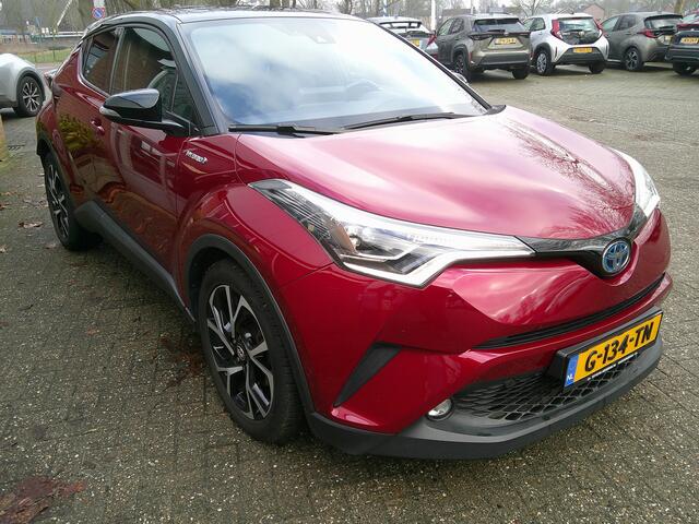 Toyota C-HR 1.8 Hybrid Bi-Tone Plus Trekhaak Leder