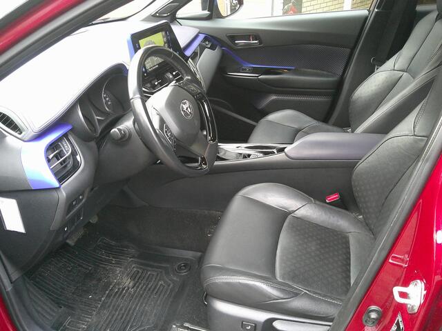 Toyota C-HR 1.8 Hybrid Bi-Tone Plus Trekhaak Leder