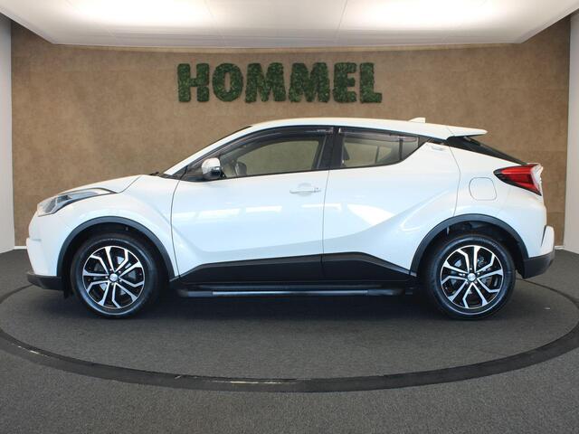 Toyota C-HR 1.2 Dynamic - ORIGINEEL NEDERLANDSE AUTO - AUTOMATISCHE AIRCO - CRUISE CONTROL - KEYLESS ENTRY & START - LICHTMETALEN VELGEN - AFNEEMBARE TREKHAAK (1.300KG GEREMD) - MULTIMEDIAVOORBEREIDING