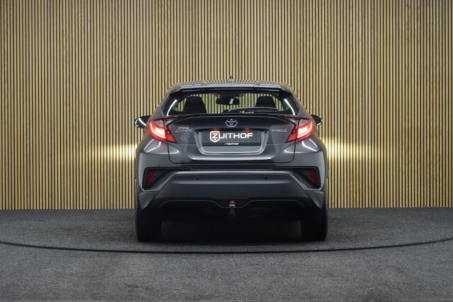 Toyota C-HR 1.8 Hybrid Active | Adaptive-cruise | Afneembare Trekhaak | Camera | Clima | Apple Carplay & Android Auto | Navigatie | Keyless | LM Velgen | Stoelverwarming