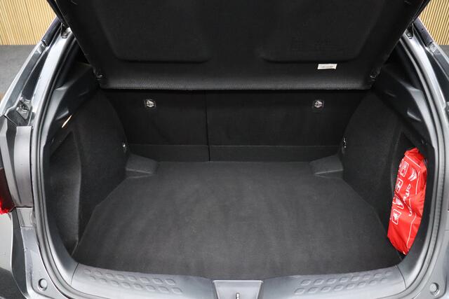 Toyota C-HR 1.8 Hybrid Active | Adaptive-cruise | Afneembare Trekhaak | Camera | Clima | Apple Carplay & Android Auto | Navigatie | Keyless | LM Velgen | Stoelverwarming