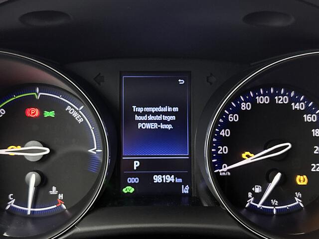 Toyota C-HR 2.0 Hybrid First Edition | Stoelverwarming | Achteruitrijcamera |