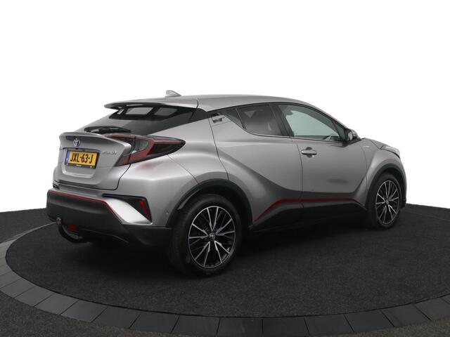 Toyota C-HR 1.8 Hybrid Bi-Tone | stuur en stoelverwarming | Parkeersensoren | Trekhaak |