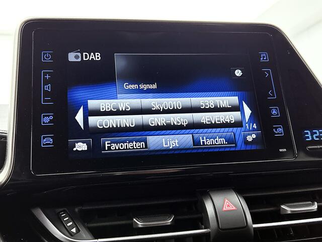 Toyota C-HR 1.8 Hybrid Dynamic | Stoelverwarming | Achteruitrijcamera | Dealeronderhouden | Leseman opg 21-2