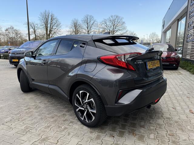 Toyota C-HR 1.8 Hybrid Dynamic | Trekhaak | All Seasons | Stoelverwarming