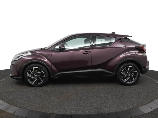 Toyota C-HR 1.8 Hybrid Dynamic | Climate control | Cruise control adaptive | Camera | Lichtmetalen wielen | Keyless start & Entry |