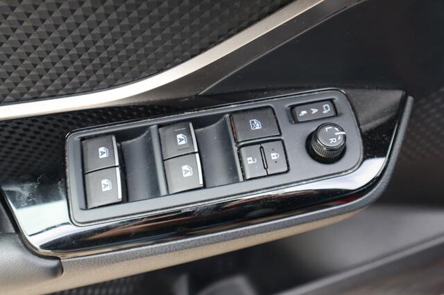 Toyota C-HR 1.8 Hybrid Style Ultimate Trekhaak | Blindspot | Stuur en stoelv