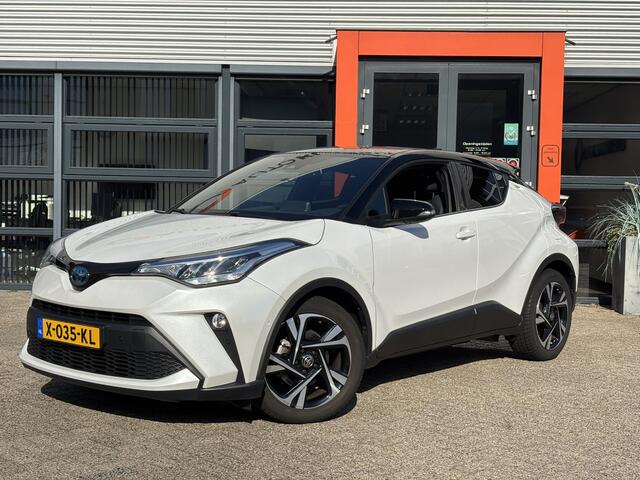 Toyota C-HR 1.8 Hybrid Executive / Bi-tone / Parelmoer / Applecarplay/Android Auto / Allseason Banden /