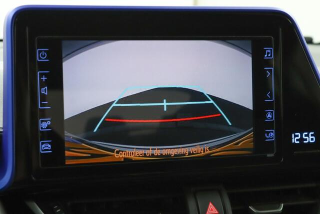 Toyota C-HR 1.8 Hybrid Bi-Tone | Stoelverwarming | Camera | Adaptieve Cruise Control | Lichtmetalen Velgen |