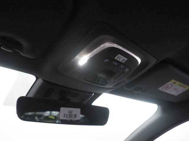 Toyota C-HR 2.0 Plug-in Hybrid 220 Dynamic | Apple carplay & Android auto | Stuurwiel verwarming | Oplaad mogelijkheid |