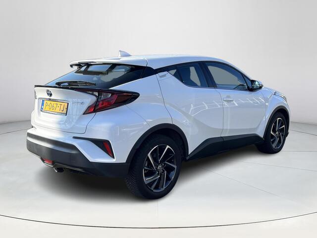 Toyota C-HR 1.8 Hybrid Dynamic | Trekhaak | Parkeersensoren | Carplay | Keyless entry |