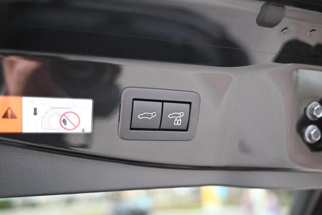 Toyota C-HR 2.0 Plug-in Hybrid 220 Dynamic