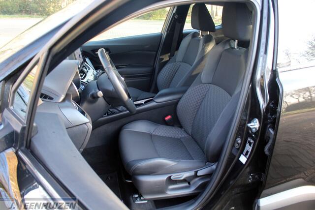 Toyota C-HR 1.8 Hybrid Dynamic | 2023 | Achteruitkijkcamera |