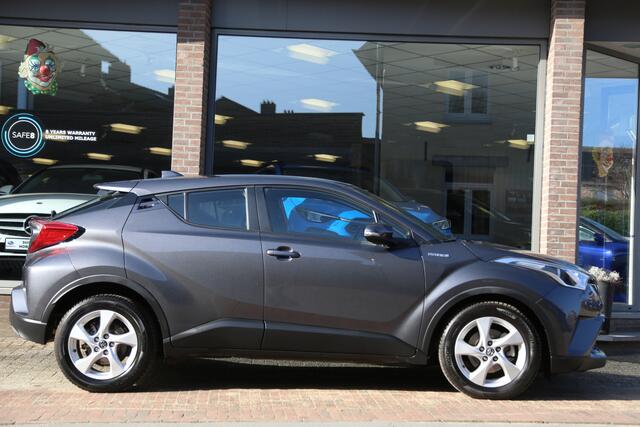 Toyota C-HR 1.8 Hybrid Active Navi Camera ACC