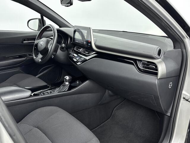 Toyota C-HR 1.8 Hybrid Dynamic Navi | Stoelverwarming | Achteruitrijcamera | 18'' Lichtmetalen Velgen | Bi-Tone |