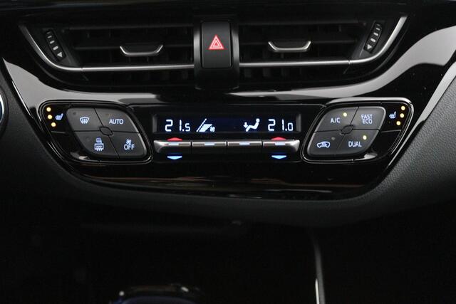 Toyota C-HR 2.0 Hybrid First Edition | Stoel en stuurverwarming | Trekhaak | Parkeersensoren |