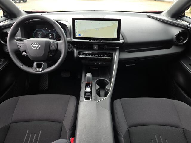 Toyota C-HR 1.8 Hybrid 140 First Edition | Apple CarPlay | Stoel / Stuurverwarming | Elektr. klep | Rijklaar incl. garantie |