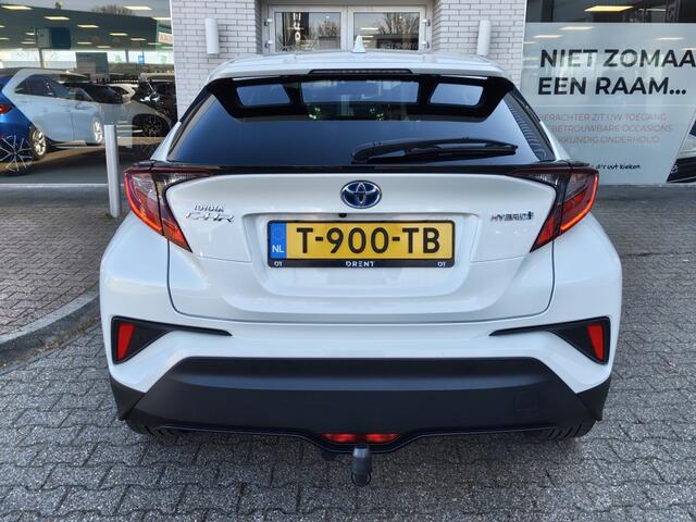 Toyota C-HR 1.8 Hybrid Executive | Trekhaak | Sensoren v/a | Android Auto