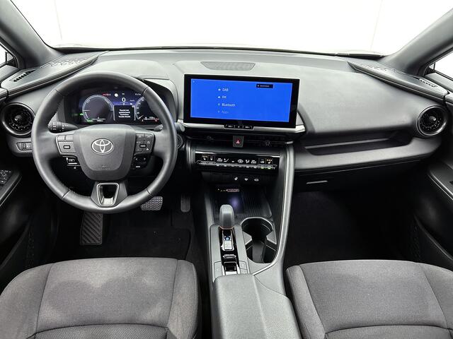Toyota C-HR 1.8 Hybrid 140 First Edition | Navigatie | Climate control | LM velgen | Winterpakket |