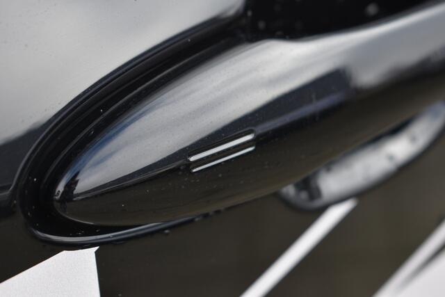 Toyota C-HR First Edition 77 kWh Automaat 225pk | Achterklep elektrisch | Stoel&Stuur verwarming | Privacy Glass | Demonstratieauto, wordt mee gereden