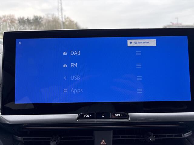 Toyota C-HR 2.0 Plug-in Hybrid 220 Executive **GEHEUGENSTOEL/ DODEHOEK DETEECTIE/ JBL AUDIO**