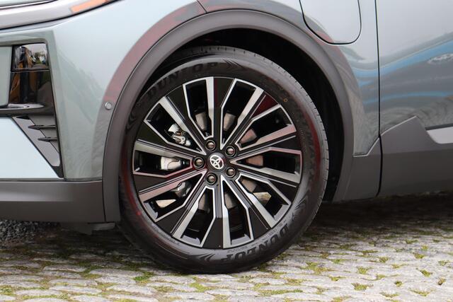 Toyota C-HR Executive AWD 77 kWh, Pano, JBL, 360 Camera, Apple Carplay / Android Auto.