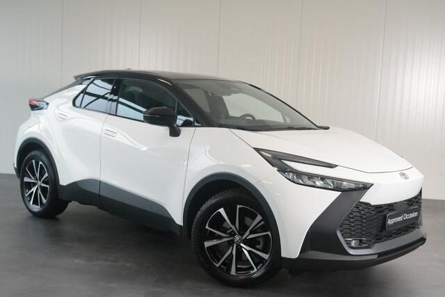 Toyota C-HR 2.0 Plug-in Hybrid 220 Dynamic Limit, Groot scherm