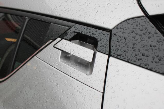 Toyota C-HR 1.8 Hybrid Executive Limited