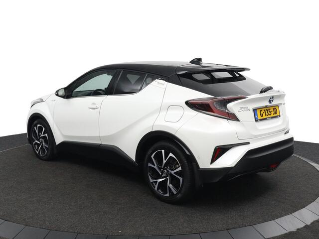 Toyota C-HR 1.8 Hybrid Style Ultimate | Afneembare Trekhaak | Stoel en Stuurverwarming | JBL | Navigatie | Parkeersensoren Rondom |