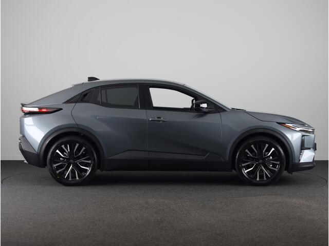 Toyota C-HR First Edition 77 kWh *NIEUW*