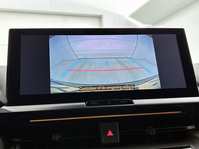 Toyota C-HR 2.0 Plug-in Hybrid 220 Executive | Navigatie | JBL | BLS | PDC |