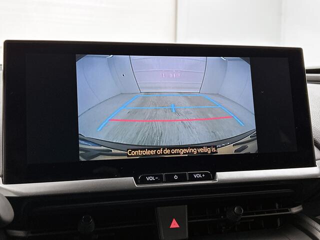 Toyota C-HR 1.8 Hybrid 140 First Edition | BTW Voertuig | Toyota-paasweekend