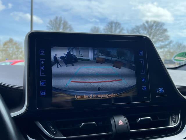 Toyota C-HR 1.8 Hybrid Executive | Trekhaak | PDC | Navi