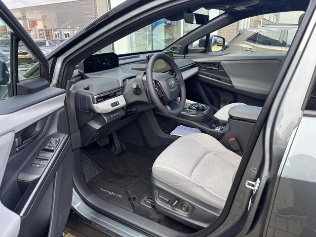 Toyota C-HR Executive AWD 77 kWh Prijs incl. inruilpremie