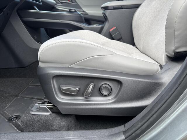 Toyota C-HR Executive AWD 77 kWh Prijs incl. inruilpremie