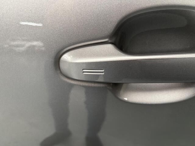 Toyota C-HR 1.8 Hybrid Executive STOELVERWARMING, KEYLESS ENTRY, NEDERLANDSE AUTO!!