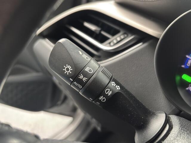 Toyota C-HR 1.8 Hybrid Executive STOELVERWARMING, KEYLESS ENTRY, NEDERLANDSE AUTO!!