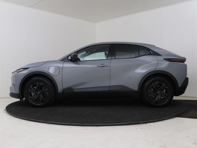 Toyota C-HR First Edition 77 kWh range 607km